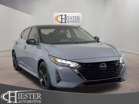 Used 2024 Nissan Sentra SR FWD image 1