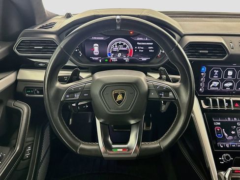 Used 2020 Lamborghini Urus AWD/4WD image 11