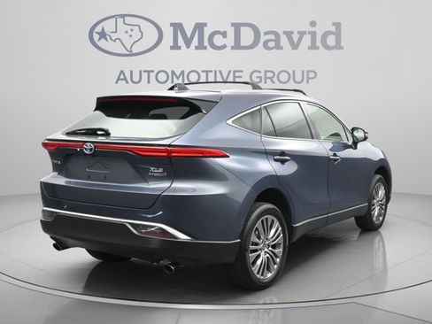 Used 2022 Toyota Venza XLE AWD/4WD image 8