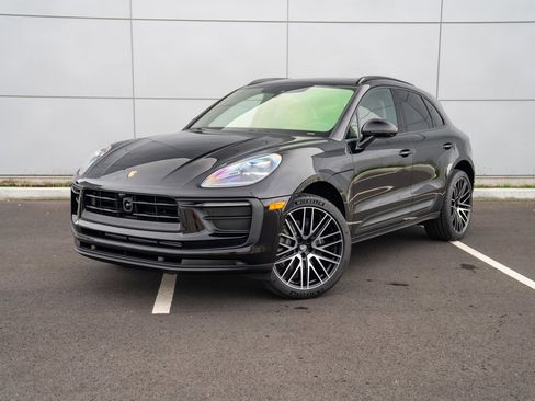 New 2026 Porsche Macan image 1