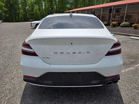 Used 2022 Genesis G70 2.0T RWD image 7