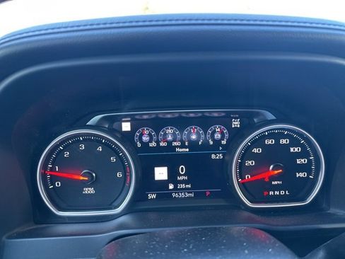 Used 2022 Chevrolet Silverado 2500 High Country w/ Safety Package II image 12