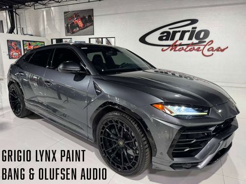 Used 2019 Lamborghini Urus image 1