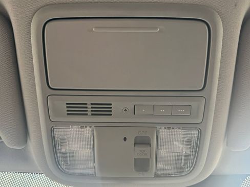 Used 2023 Honda Ridgeline Sport image 33
