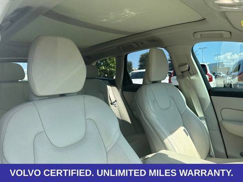 Certified 2024 Volvo XC60 T8 Ultimate w/ Protection Package Premier AWD/4WD image 16