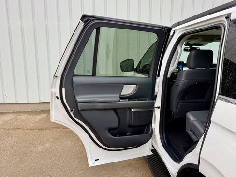 New 2025 Ford Expedition Active image 15