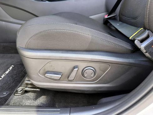 Used 2025 Hyundai Tucson SEL AWD/4WD image 10