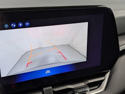 New 2027 Chevrolet Equinox LT FWD image 22