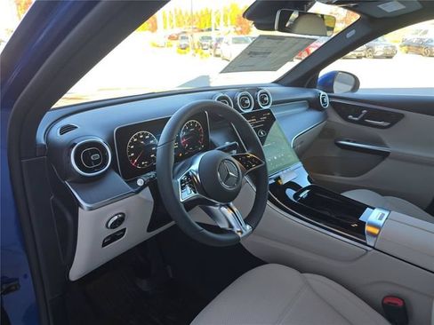 Used 2026 Mercedes-Benz GLC 300 4MATIC image 26