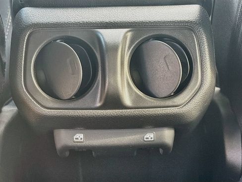 Certified 2023 Jeep Wrangler Unlimited AWD/4WD image 26