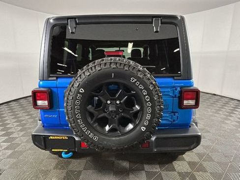 Used 2023 Jeep Wrangler Unlimited w/ Cold Weather Group AWD/4WD image 3