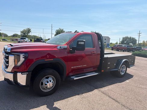 Used 2024 GMC Sierra 3500 SLE w/ SLE Convenience Package AWD/4WD image 19