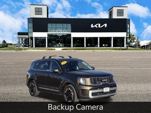 Certified 2025 Kia Telluride S image 3