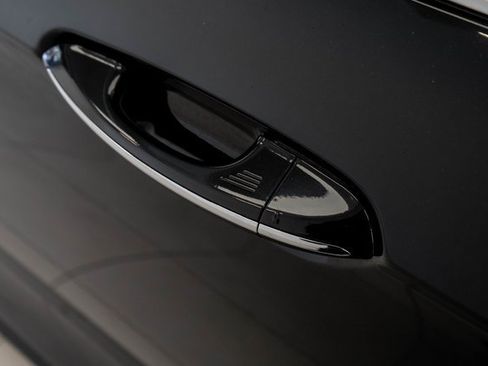 Used 2023 Ford Edge Titanium image 8