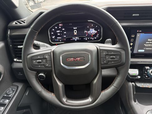 Used 2025 GMC Sierra 1500 AT4 w/ AT4 Premium Package AWD/4WD image 18