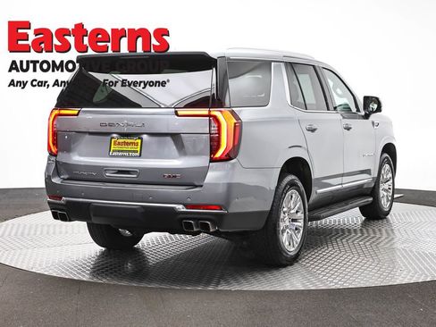 Used 2025 GMC Yukon Denali AWD/4WD image 5