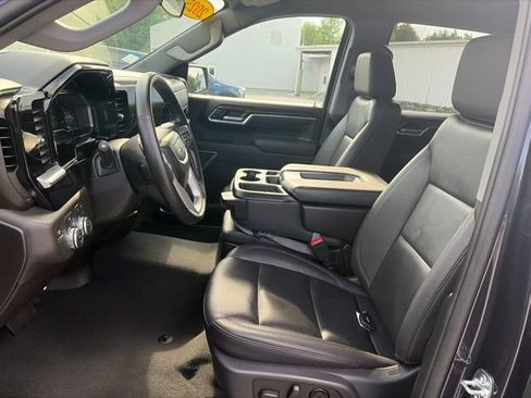 Used 2025 GMC Sierra 1500 SLT AWD/4WD image 12