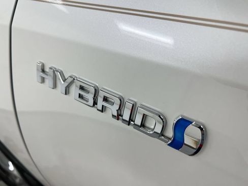 Used 2019 Toyota Highlander Limited Platinum AWD/4WD image 28