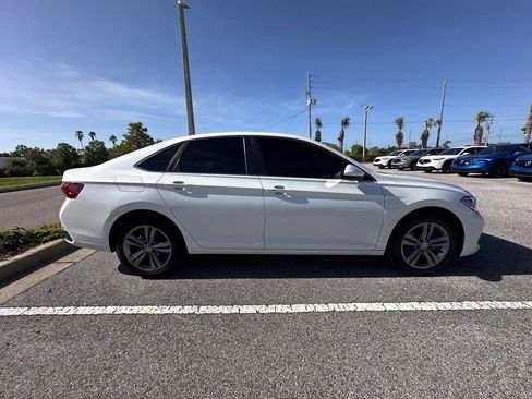 Used 2022 Volkswagen Jetta SE FWD image 6