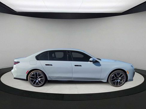 Certified 2023 BMW i7 xDrive60 w/ Executive Package 2 image 9