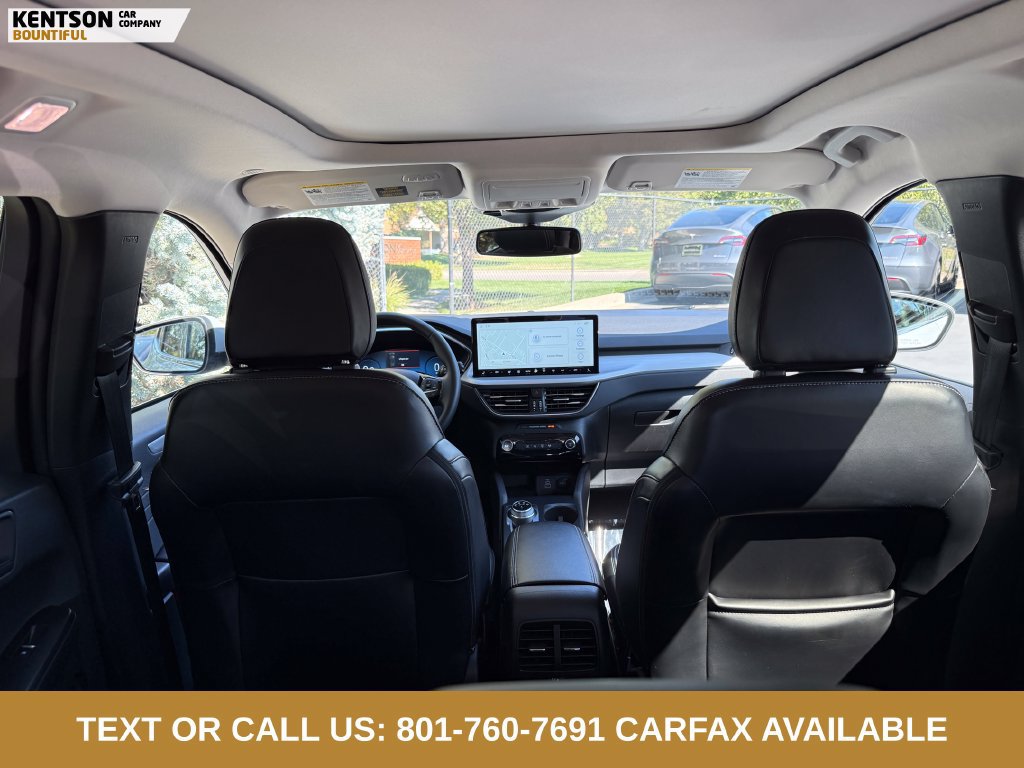 Used 2025 Ford Escape Platinum AWD/4WD image 34