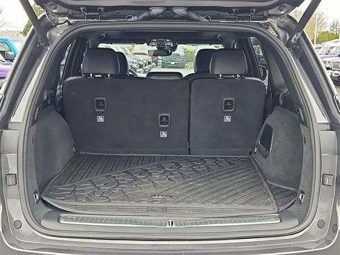 Used 2023 Jeep Grand Cherokee Overland image 24