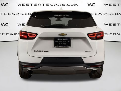 Used 2023 Chevrolet Blazer LT image 4