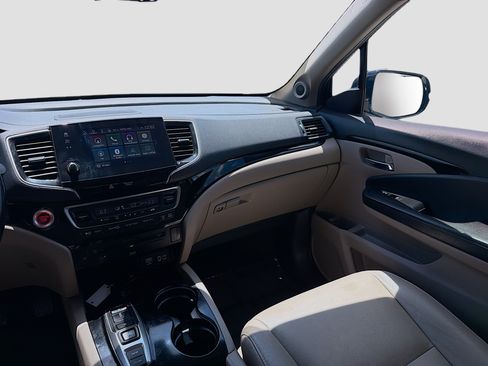 Used 2021 Honda Pilot Touring image 22