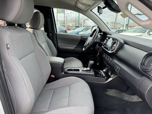 Used 2023 Toyota Tacoma SR image 33