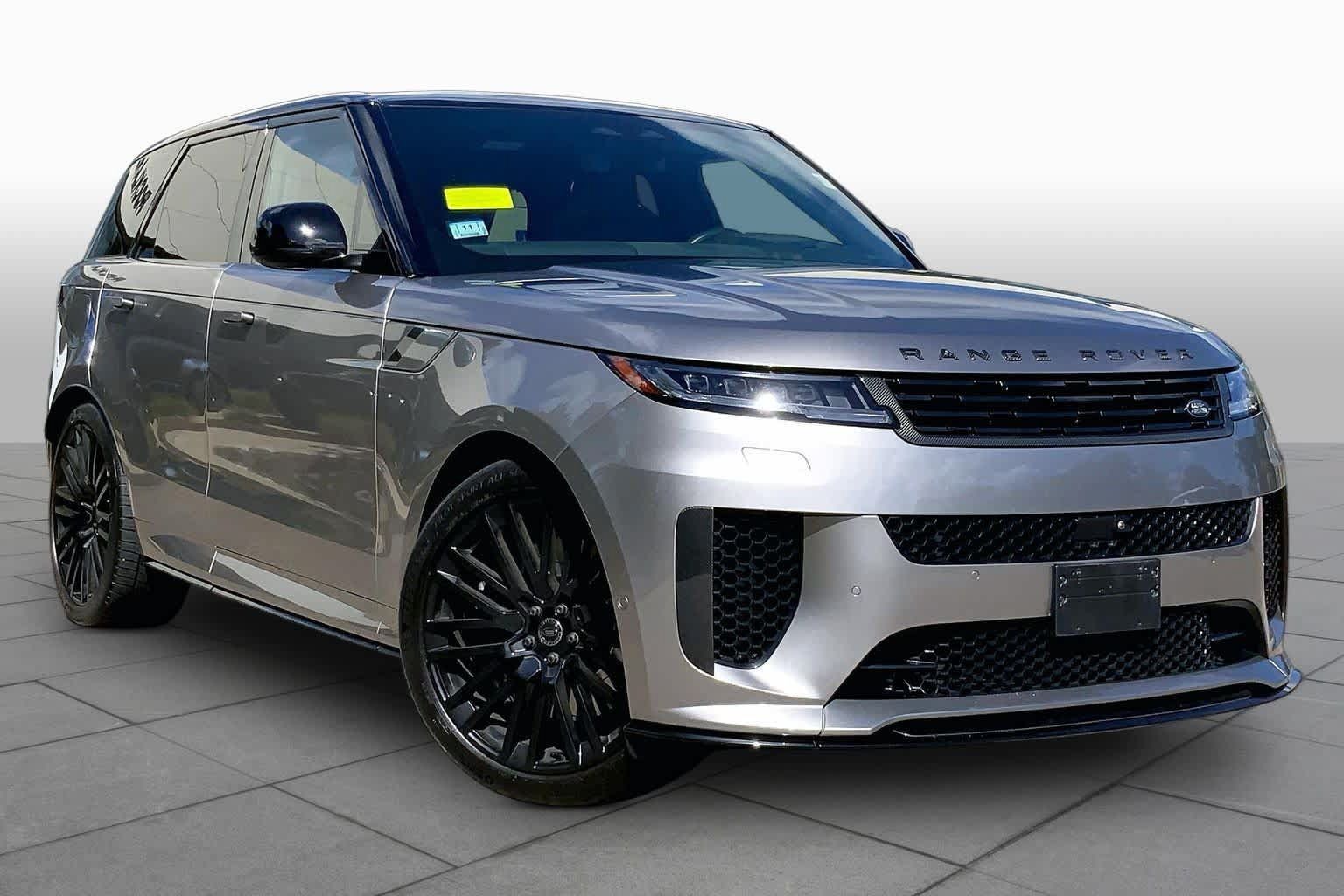 Used 2024 Land Rover Range Rover Sport AWD/4WD image 3
