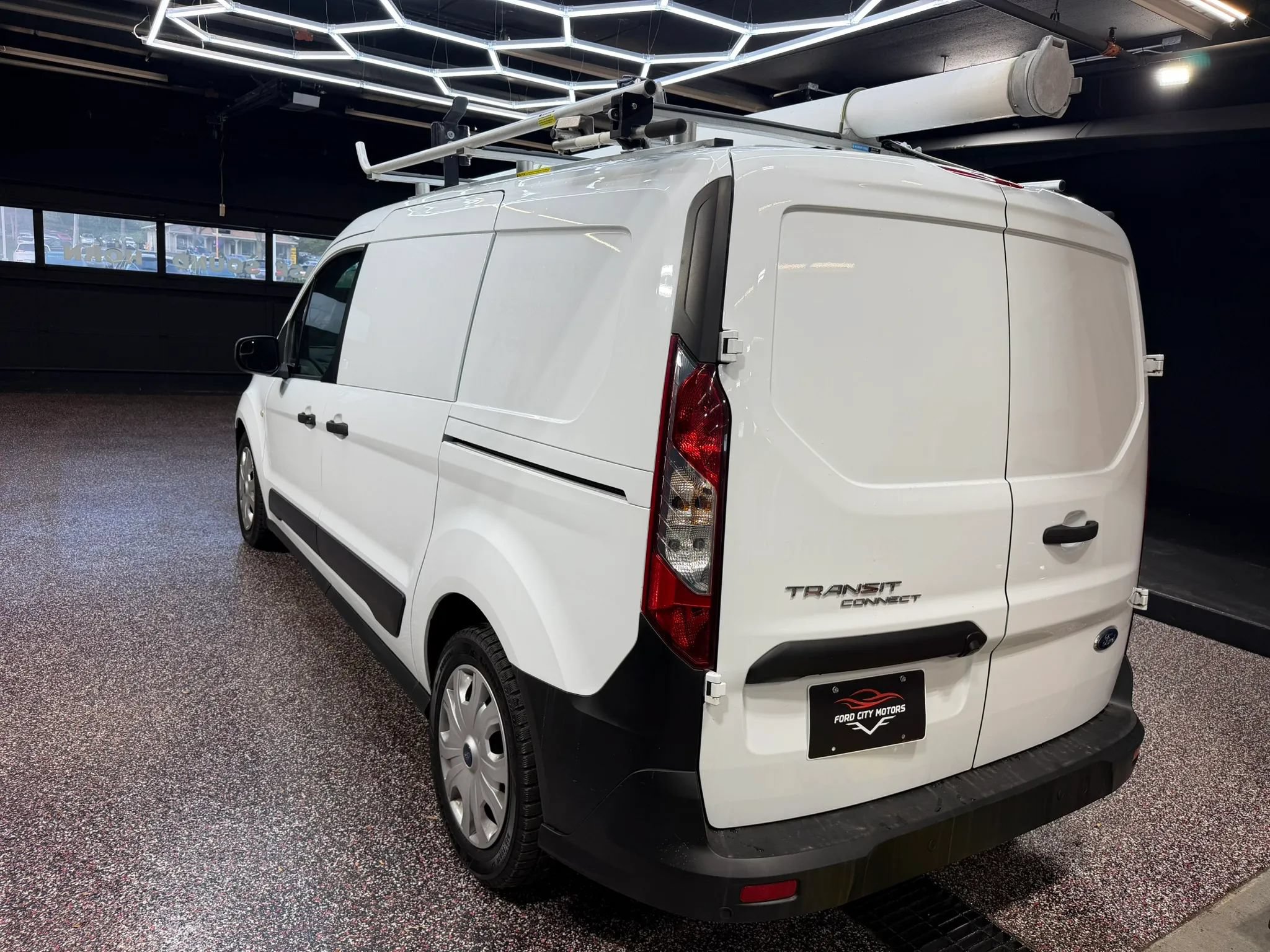 Used 2020 Ford Transit Connect XL FWD image 5