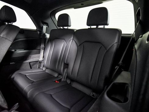 Used 2025 Audi Q7 3.0T Premium Plus w/ Premium Plus Package image 43