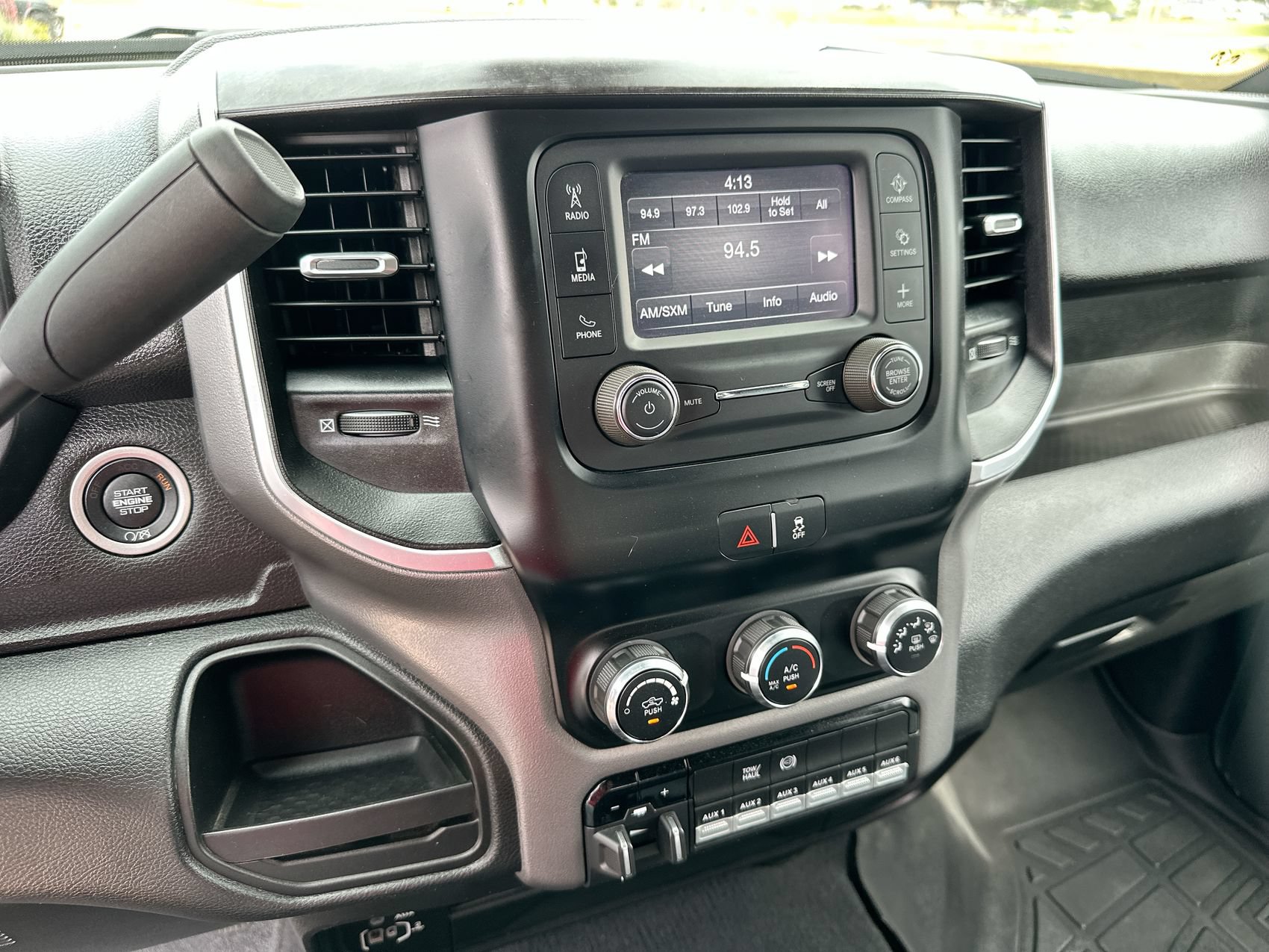 Used 2024 RAM 3500 SLT w/ Quick Order Package 2YG SLT AWD/4WD image 16
