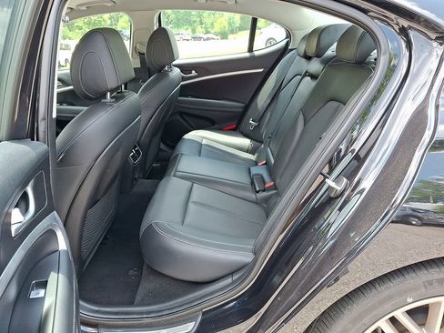Used 2020 Genesis G70 2.0T image 11