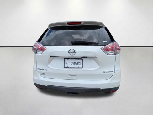 Used 2016 Nissan Rogue SV AWD/4WD image 5