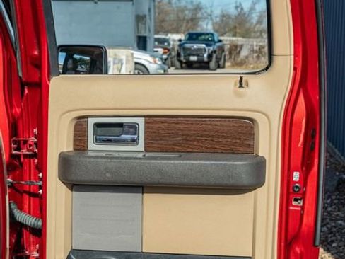 Used 2013 Ford F150 Lariat w/ Mid Equipment Group image 39