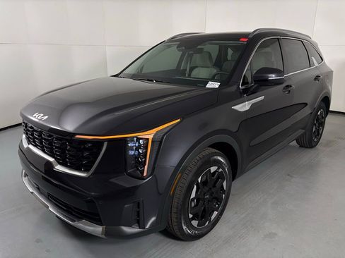 New 2026 Kia Sorento S w/ S Panoramic Sunroof Package FWD image 4