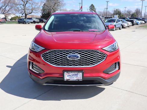 Used 2024 Ford Edge SEL w/ Convenience Package image 3