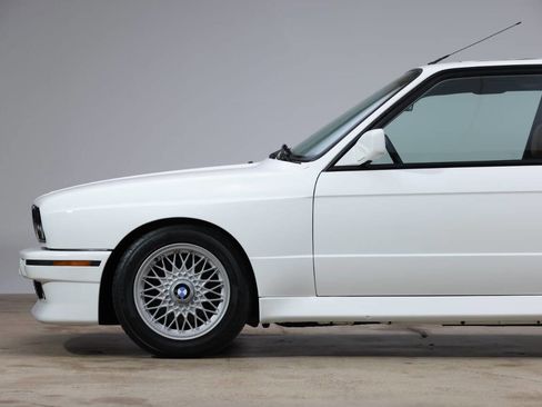 Used 1988 BMW M3 Coupe image 15