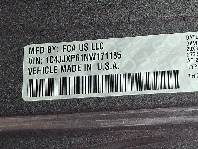 Used 2022 Jeep Wrangler Unlimited Sahara AWD/4WD image 30