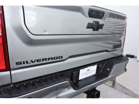 Used 2024 Chevrolet Silverado 2500 High Country w/ High Country Premium Package image 28