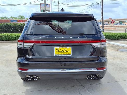 Used 2025 Lincoln Aviator Reserve RWD image 5