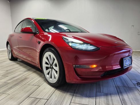 Used 2021 Tesla Model 3 Standard Range Plus image 7