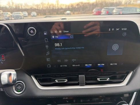 Used 2025 Chevrolet Equinox LT image 51