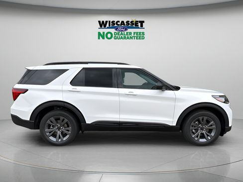 New 2026 Ford Explorer Active w/ Active Comfort Package AWD/4WD image 6