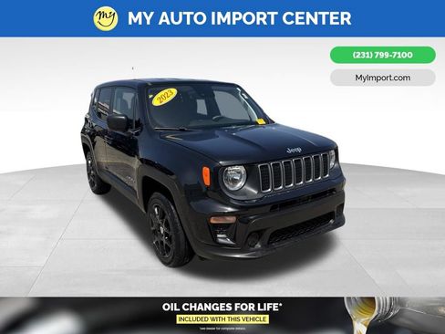 Used 2023 Jeep Renegade Latitude AWD/4WD image 1