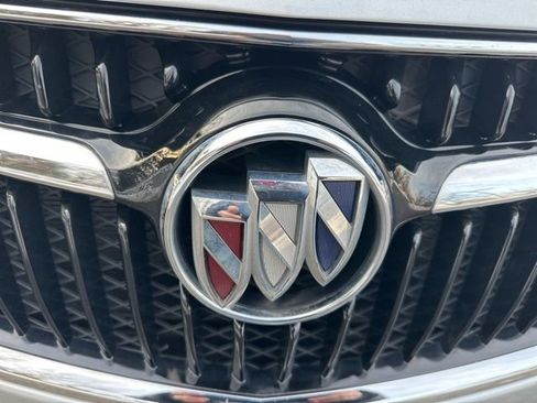 Used 2022 Buick Encore Preferred w/ Safety Package image 9