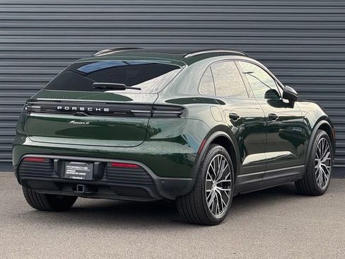 Used 2024 Porsche Macan 4 Electric AWD/4WD image 7