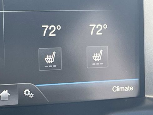 Used 2014 Ford Explorer XLT w/ Equipment Group 202A image 20