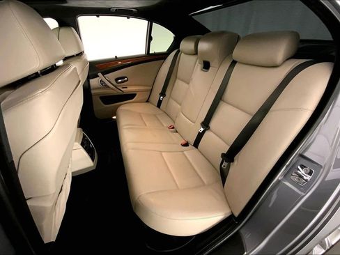 Used 2008 BMW M5 Base image 14